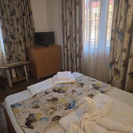 La Camuflaj Guest house